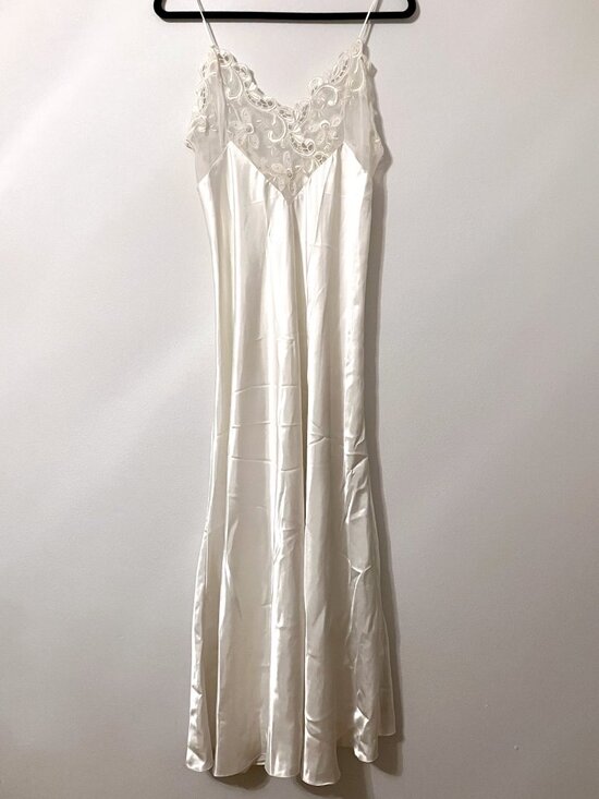 Victoria's Secret Dresses & Skirts - Victoria Secret, Vintage Gold Label Long Lace Slip Dress, White | Size Medium